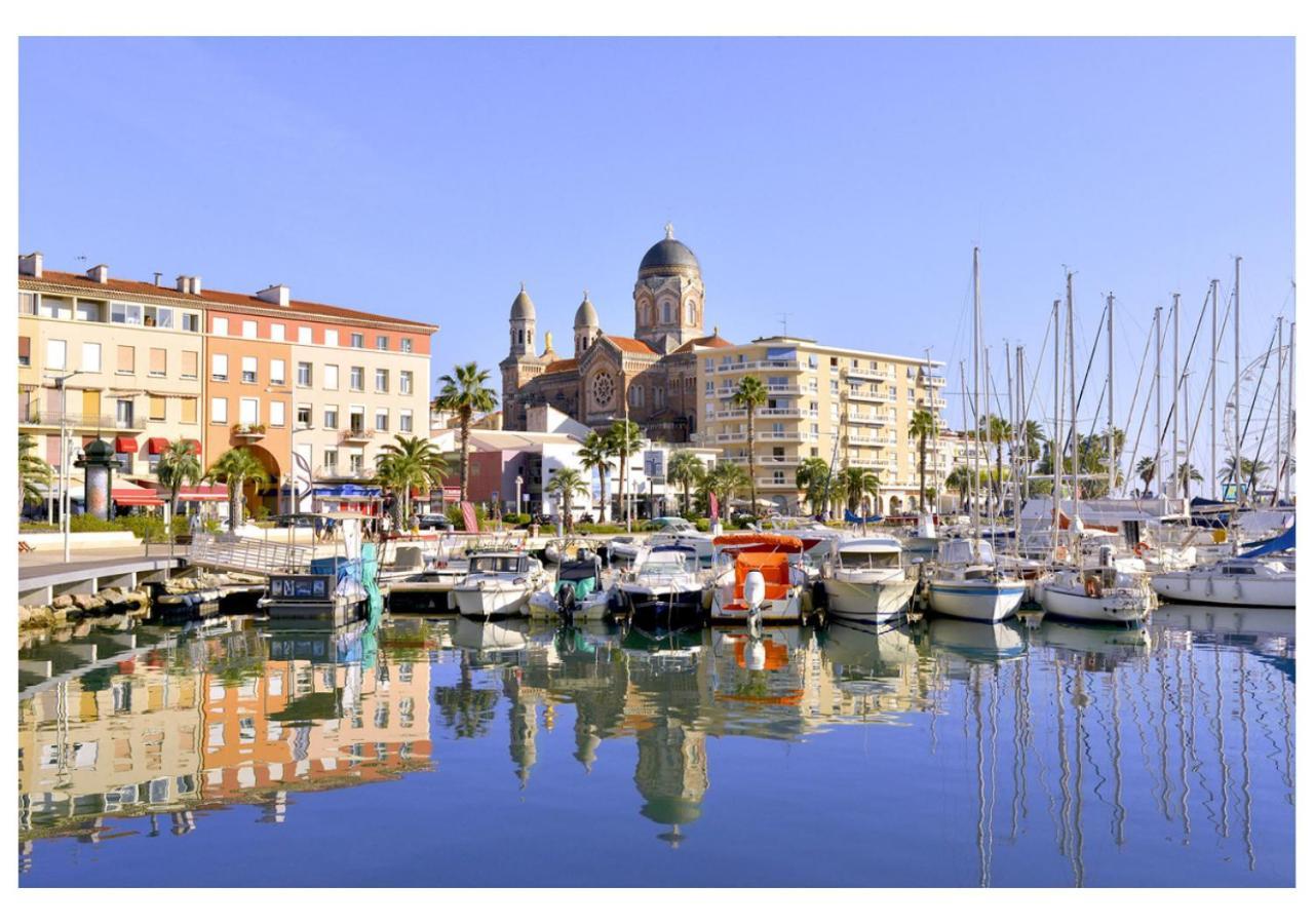 Entre Mer Et Centre-Ville: Charmant Et Lumineux T1 Saint-Raphael  Luaran gambar