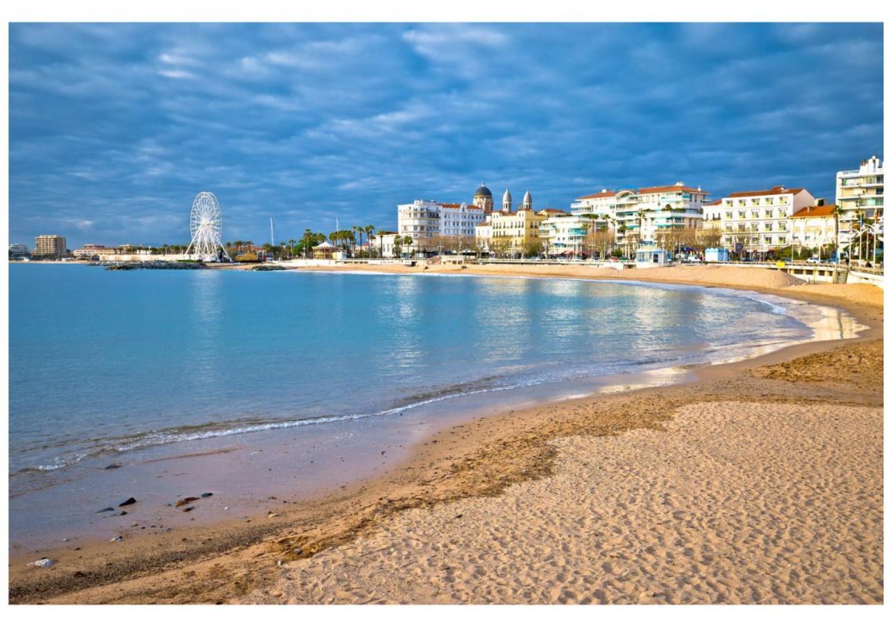 Entre Mer Et Centre-Ville: Charmant Et Lumineux T1 Saint-Raphael  Luaran gambar